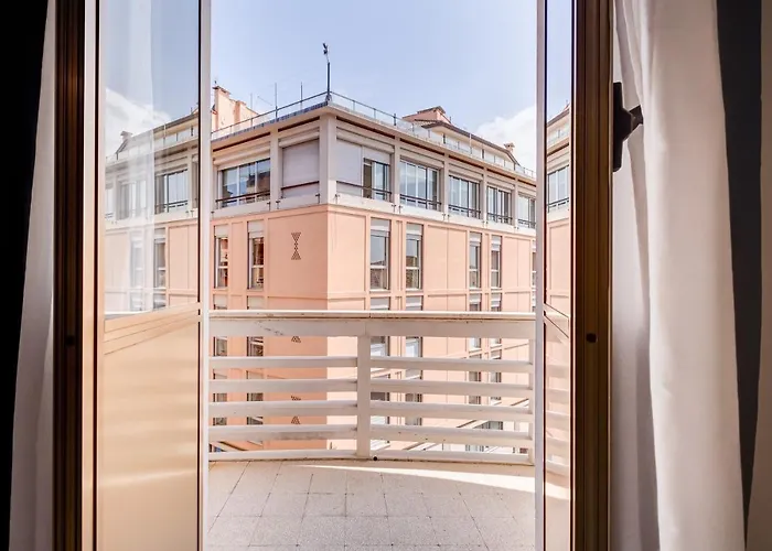 Bdc - Prestige 3bdr 3bath In Monti District Daire
