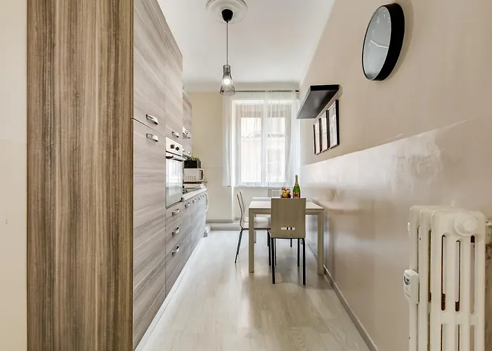 Bdc - Prestige 3bdr 3bath In Monti District * Рим