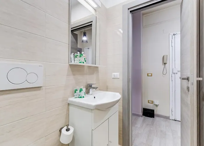 Bdc - Prestige 3bdr 3bath In Monti District * Рим