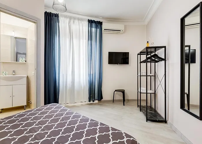 Апартаменты Bdc - Prestige 3bdr 3bath In Monti District Рим