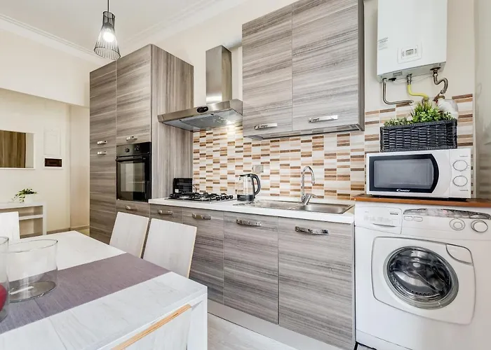 Апартаменты Bdc - Prestige 3bdr 3bath In Monti District