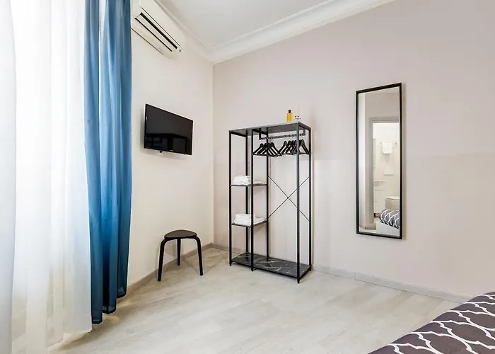 Апартаменты Bdc - Prestige 3bdr 3bath In Monti District Рим